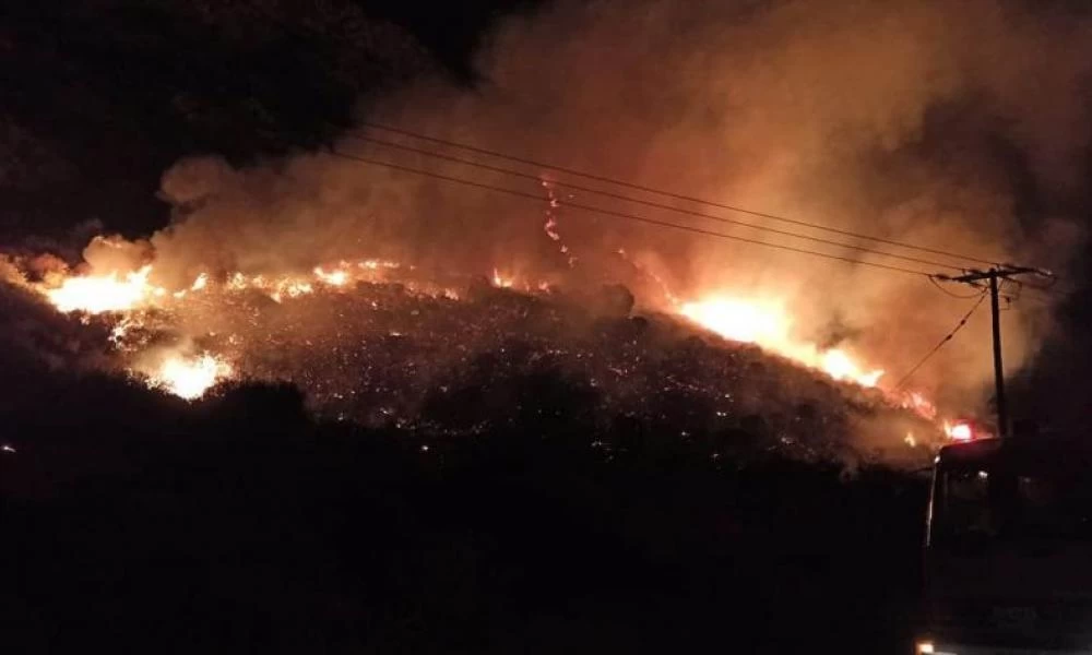 Πυρκαγιά τώρα στο Γαλαξίδι